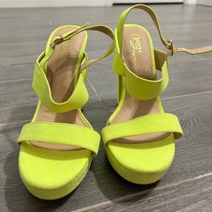 Yellow highlighter heels